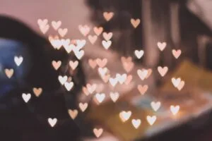 Pink heart lights decors. Photo by freestocks